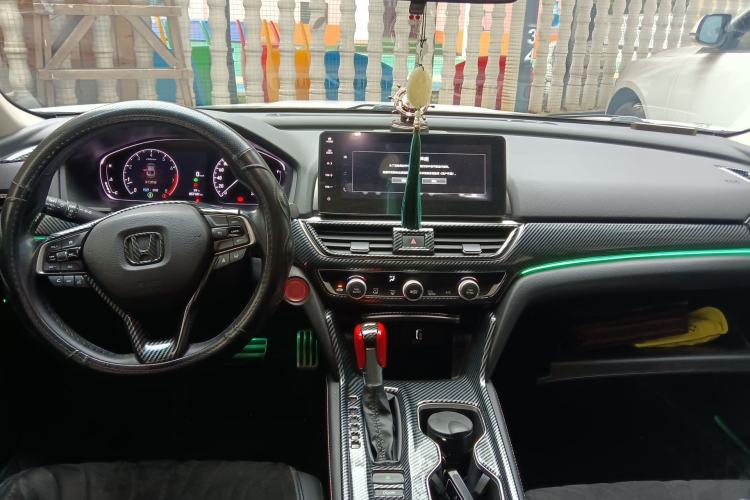 Used Honda Accord 2022 260TURBO Phantom Night · Prestige Edition Center Console