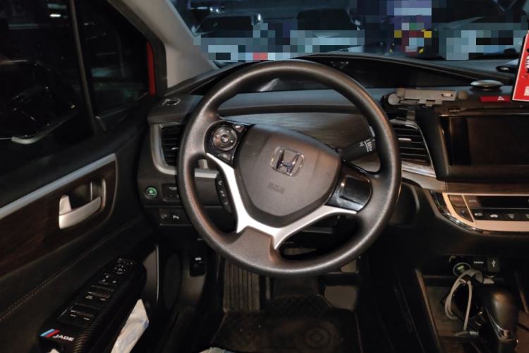 Used Honda Jade 2014 1.8L Automatic Comfort Elite Version 5 Seats Steering Wheel