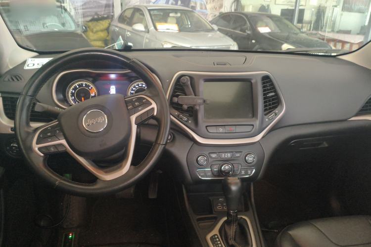 Used Jeep Cherokee 2017 2.4L Leading Smart Edition