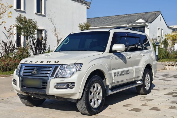 Used Mitsubishi Pajero 2019 3.0L Automatic Comfort Edition