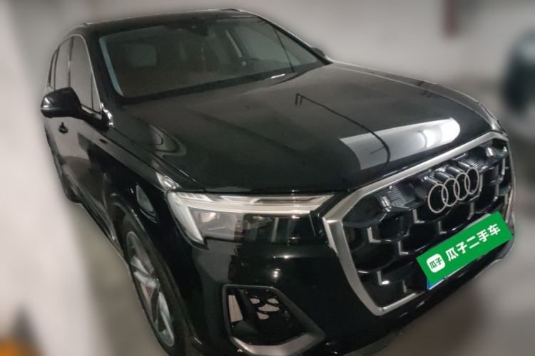 Used Audi Q7 2024 55 TFSI quattro S line Sport model
