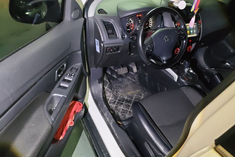 Used Peugeot 4008 2013 2.0L Two-Wheel Drive Fashion Edition Driver Seat