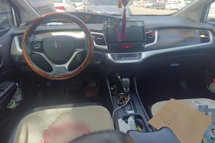 Used Honda Jade 2017 1.8L automatic Comfort version 5 seats
