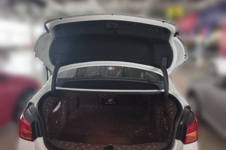 Used Buick Verano 2018 Sedan 15S Automatic Entry Model Trunk