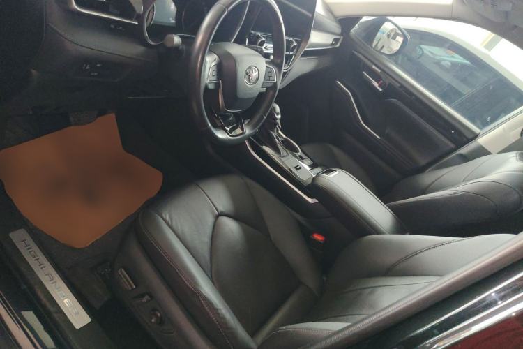 Used Toyota Highlander 2023 2.5L Smart Electric Hybrid Dual-Drive Prestige Version 7 Seats Left Front Seat