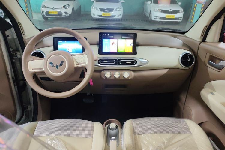 Used Wuling Hongguang MINIEV 2025 Four-Door Version Advanced Edition
