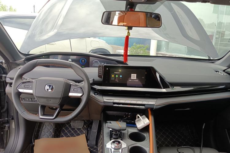 Used CHANGAN UNI-V iDD 2023 Zhidian iDD 1.5T 113km Smart & Fun Version (Rapid Edition) Center Console