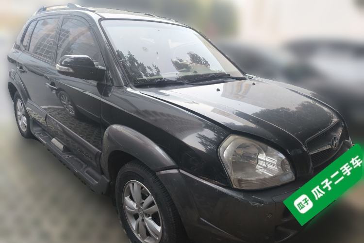 Used Hyundai Tucson 2009 2.0L Automatic Two-Wheel Drive with Sunroof