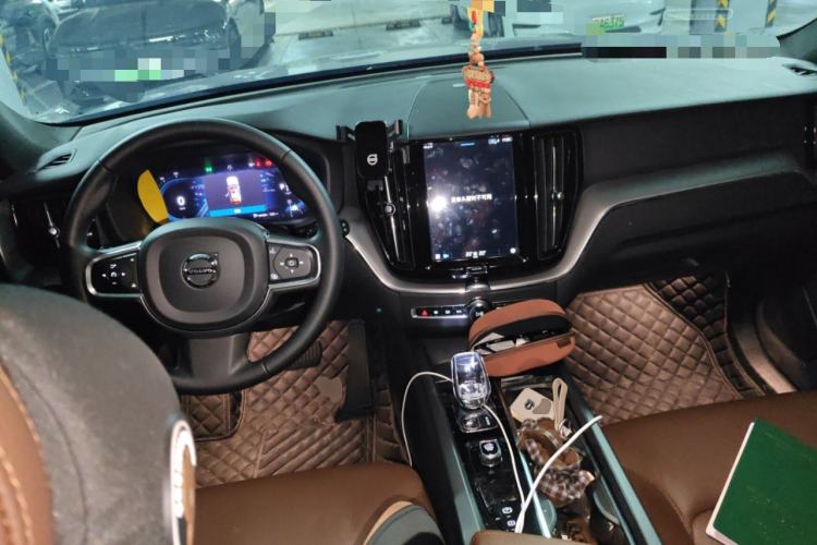 Used Volvo XC60 2024 B5 4x4 Smart Luxury Edition
