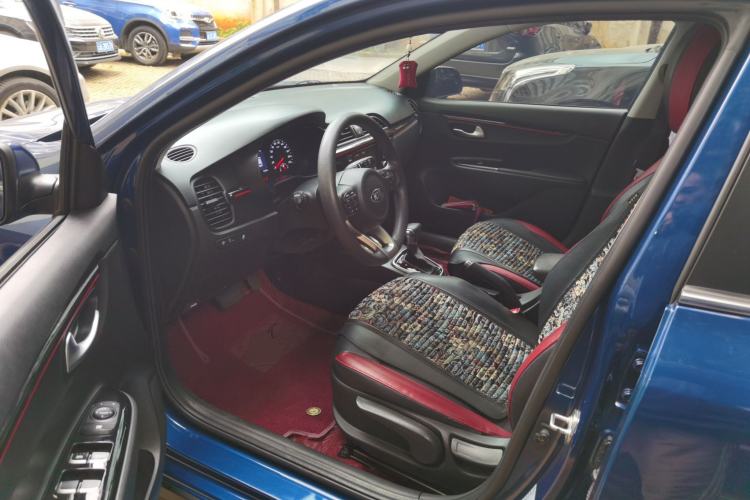 Used Kia KX Cross 2017 1.4L AT GLS
