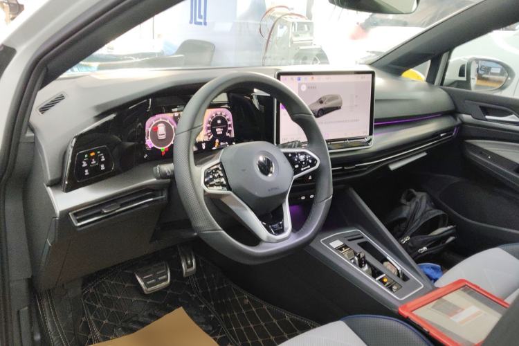 Used Volkswagen Golf 2025 300TSI R-Line