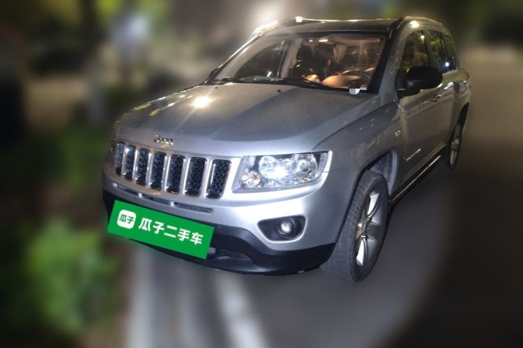 Used Jeep Compass 2013 2.4L four-wheel-drive sport version