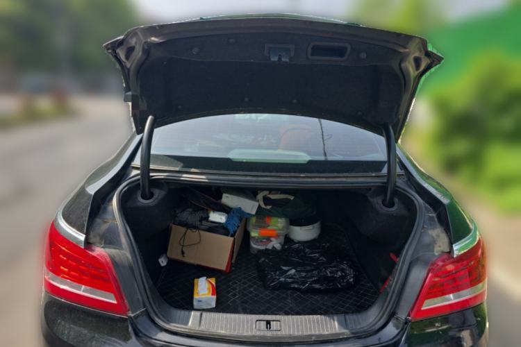 Used Buick LaCrosse 2013 2.4L SIDI Leading Comfort Version Trunk