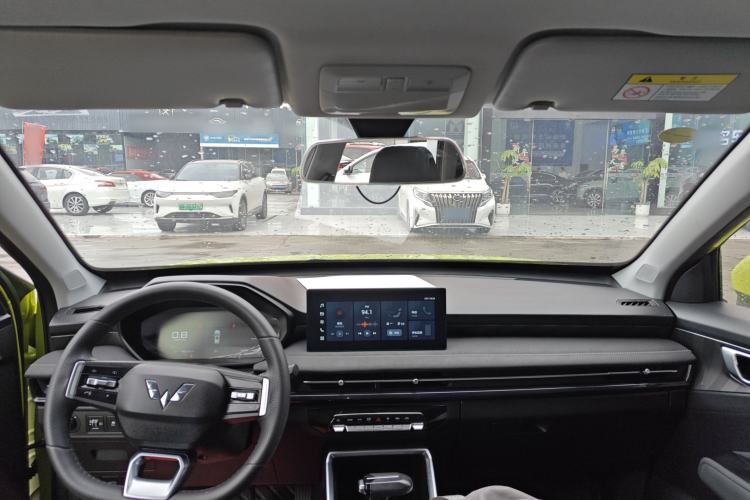 Used Wuling Alvez 2022 1.5L CVT Comfort Edition Center Console