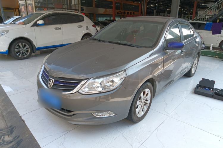 Used Baojun 630 2013 1.5L manual Comfort trim