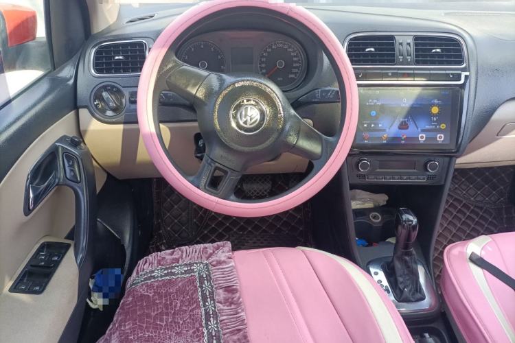 Used Volkswagen Polo 2011 1.6L Automatic ZhiShang Version
