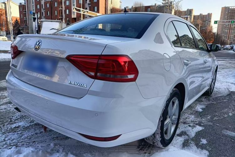 Used Volkswagen Lavida 2018 Classic 1.5L Manual Fashion Edition China VI Standard