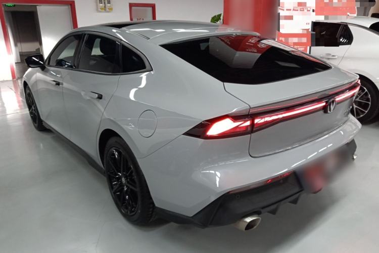 Used CHANGAN UNI-V 2022 1.5T Prestige Version