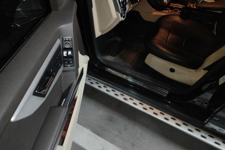 Used Mercedes-Benz GLK-Class 2013 Facelift GLK 300 4MATIC Fashion Edition