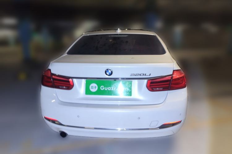 Used BMW 3 Series 2016 320Li Luxury Design Package
