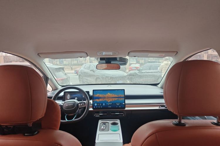 Used AION Y 2023 Plus 610 Enjoy Edition