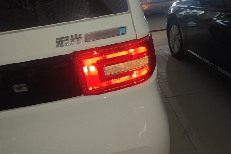 Used Wuling Hongguang MINIEV 2020 Enjoyment Model Lithium Iron Phosphate Right Rear Taillight