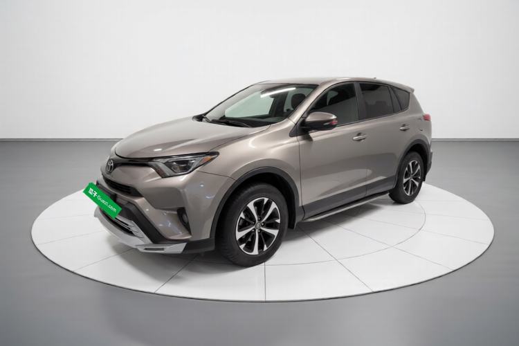 Used Toyota RAV4 2019 2.0L CVT Two-Wheel Drive Luxury Version China VI Standard Guazi used car, China used car export, Used car for sale, Used cars, Cheapest cars for sale