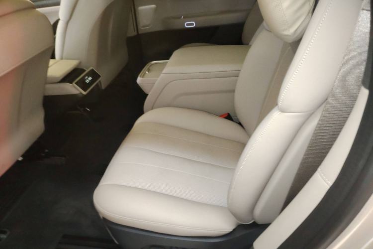 Used Nio ES8 2023 75 kWh Executive Edition