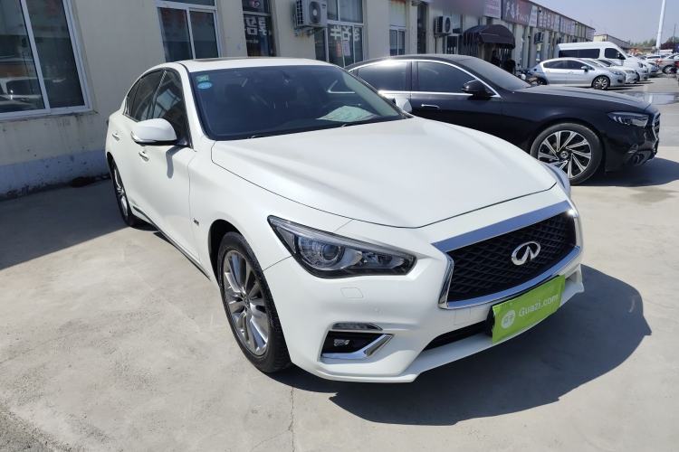 Used Infiniti Q50L 2018 2.0T Enjoyment Version China VI Standard

