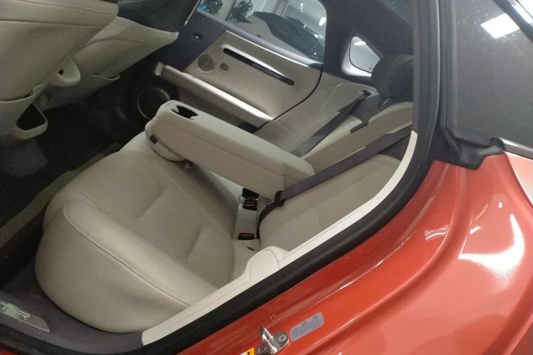 Used Avatr 06 2025 Pro Range-Extended Edition Left Rear Seat