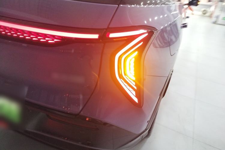 Used Hongqi Tiangong 08 2025 680 Ultra Four-Wheel-Drive Version Exterior 3