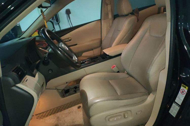 Used Lexus RX Classic 2012 270 Elegant Edition
