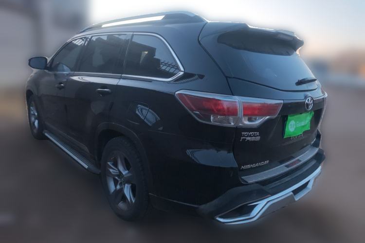 Used Toyota Highlander 2015 2.0T Four-Wheel Drive Luxury Navigation Version with 7 Seats
