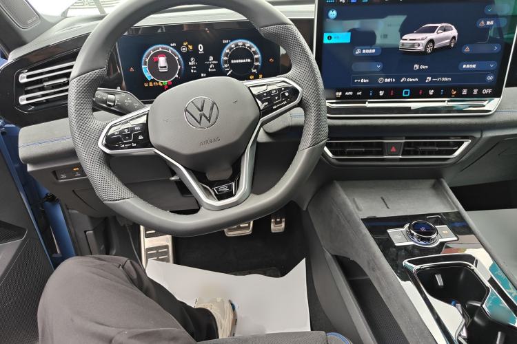 Used Volkswagen Tiguan L 2024 PRO 380TSI Four-Wheel Drive R-Line Prestige Edition Steering Wheel