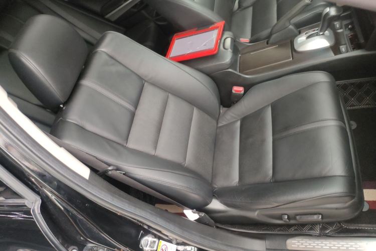 Used Honda Crosstour 2016 2.4L Luxury Edition Right Front Seat