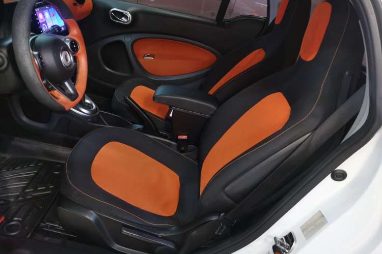 Used smart fortwo 2015 1.0L 52 kW Hardtop Passion Edition
