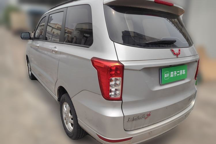 Used Wuling Hongguang 2019 1.5L S Comfort Edition China VI LAR
