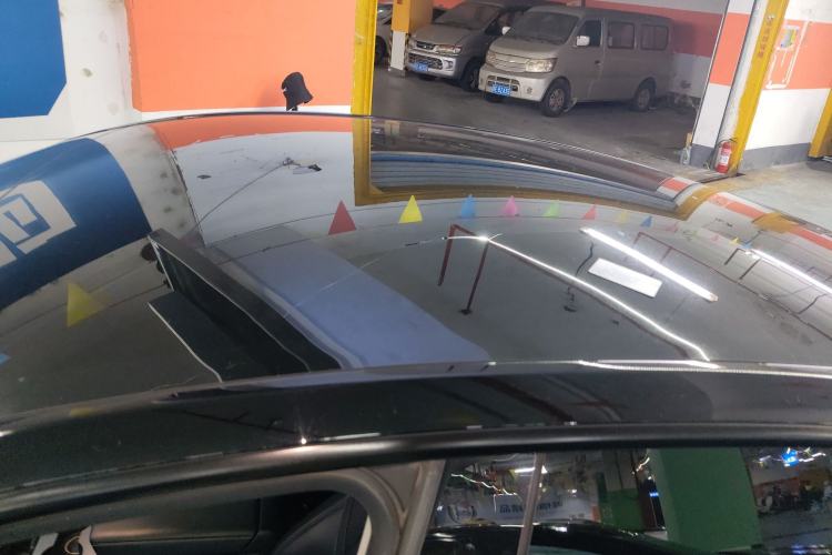 Used Tesla Model Y 2022 Rear-Wheel-Drive Version Roof