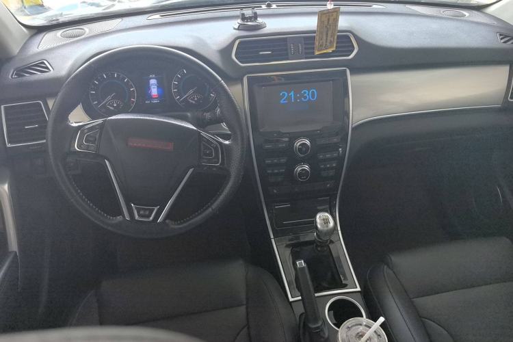 Used Haval H2 2014 1.5T Manual Two-Wheel Drive Prestige Edition
