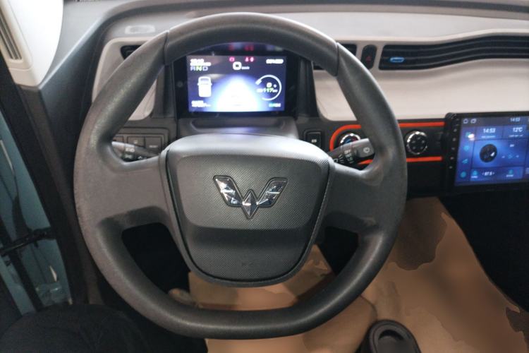 Used Wuling Hongguang MINIEV 2020 Zizai Version Lithium-NMC Steering Wheel