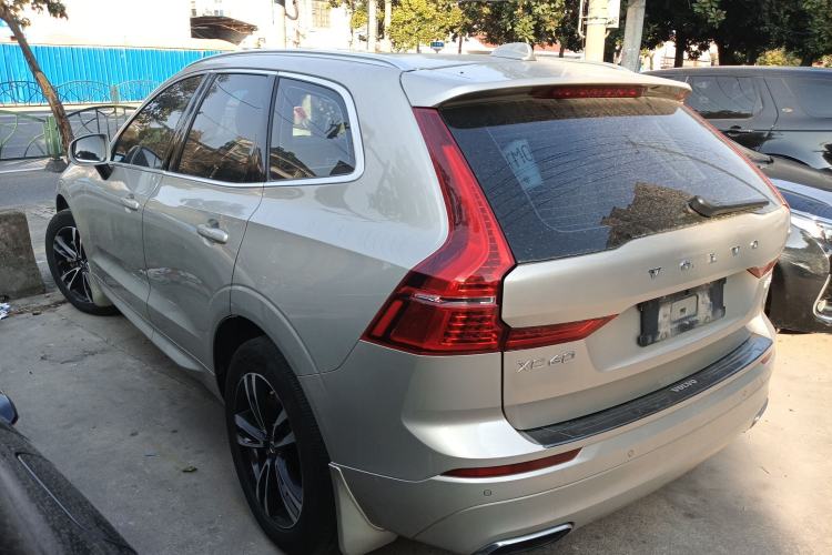 Used Volvo XC60 2019 T5 4x4 Zhiyuan Edition China VI Standard