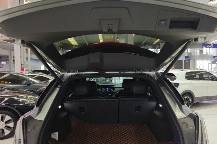 Used Cadillac XT5 2022 2.0T Four-Wheel Drive Luxury Version (Hummingbird Edition) Trunk