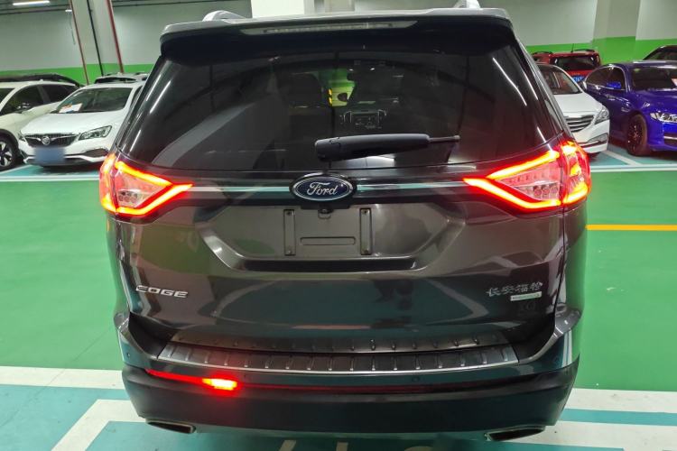 Used Ford Edge 2015 2.0T GTDi Two-Wheel-Drive High-Line Version