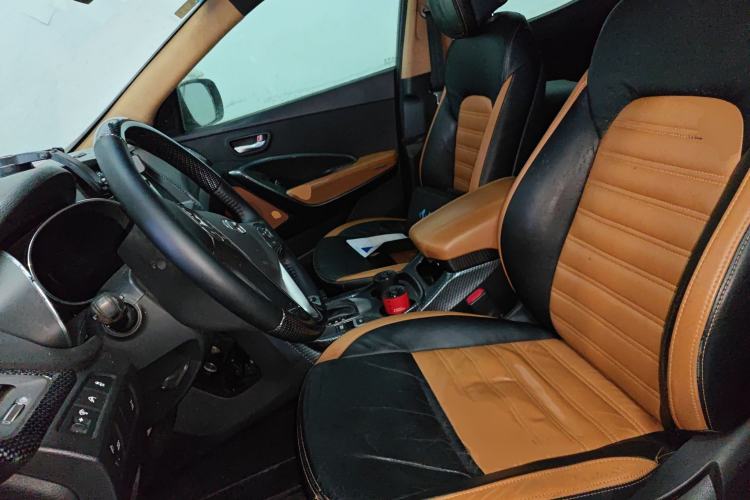 Used Hyundai Santa Fe 2013 2.4L Automatic 4x4 Comfort Edition Left Front Seat