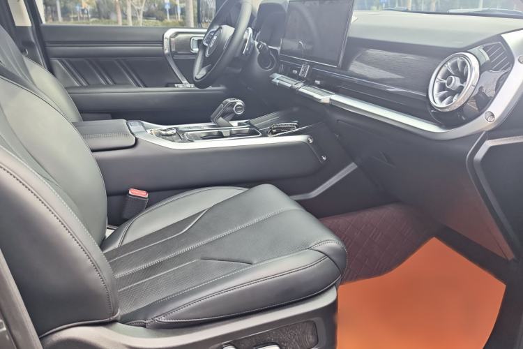 Used Tank 400 2025 2.0T Gasoline Version
