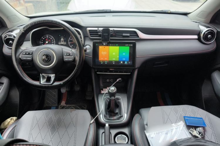 Used MG ZS 2020 180 DVVT Manual Lite Center Console