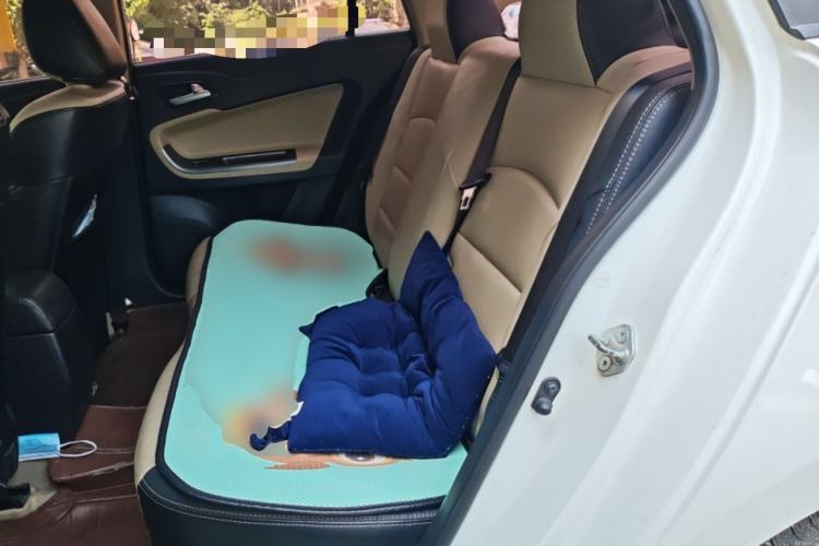 Used Haima Fumei 2015 1.5T Automatic Prestige Model Left Rear Seat