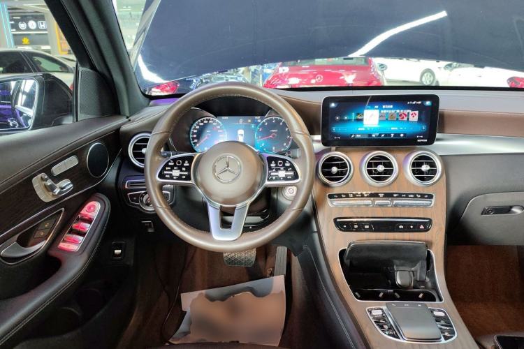 Used Mercedes-Benz GLC 2021 GLC 260 L 4MATIC Luxury Model
