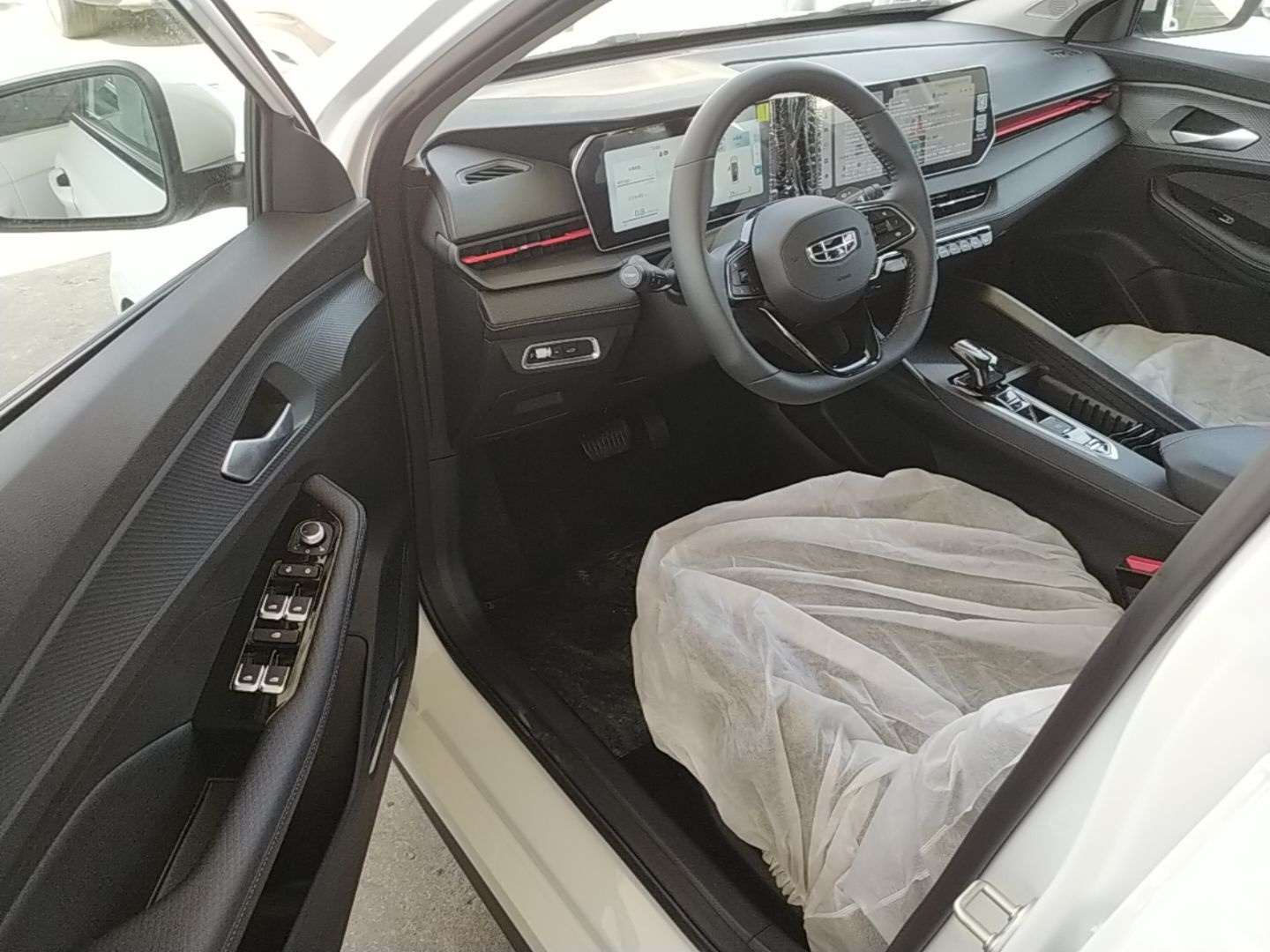 Geely Auto Binray 2024 Binrui COOL 1.5T DCT Longteng Edition — снимка 18