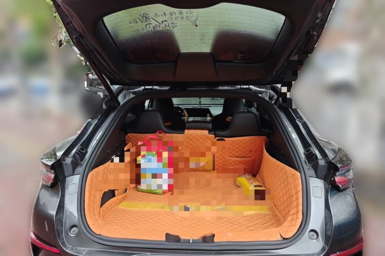 Used CHANGAN UNI-T 2022 1.5T Sport Edition Flagship Version Trunk